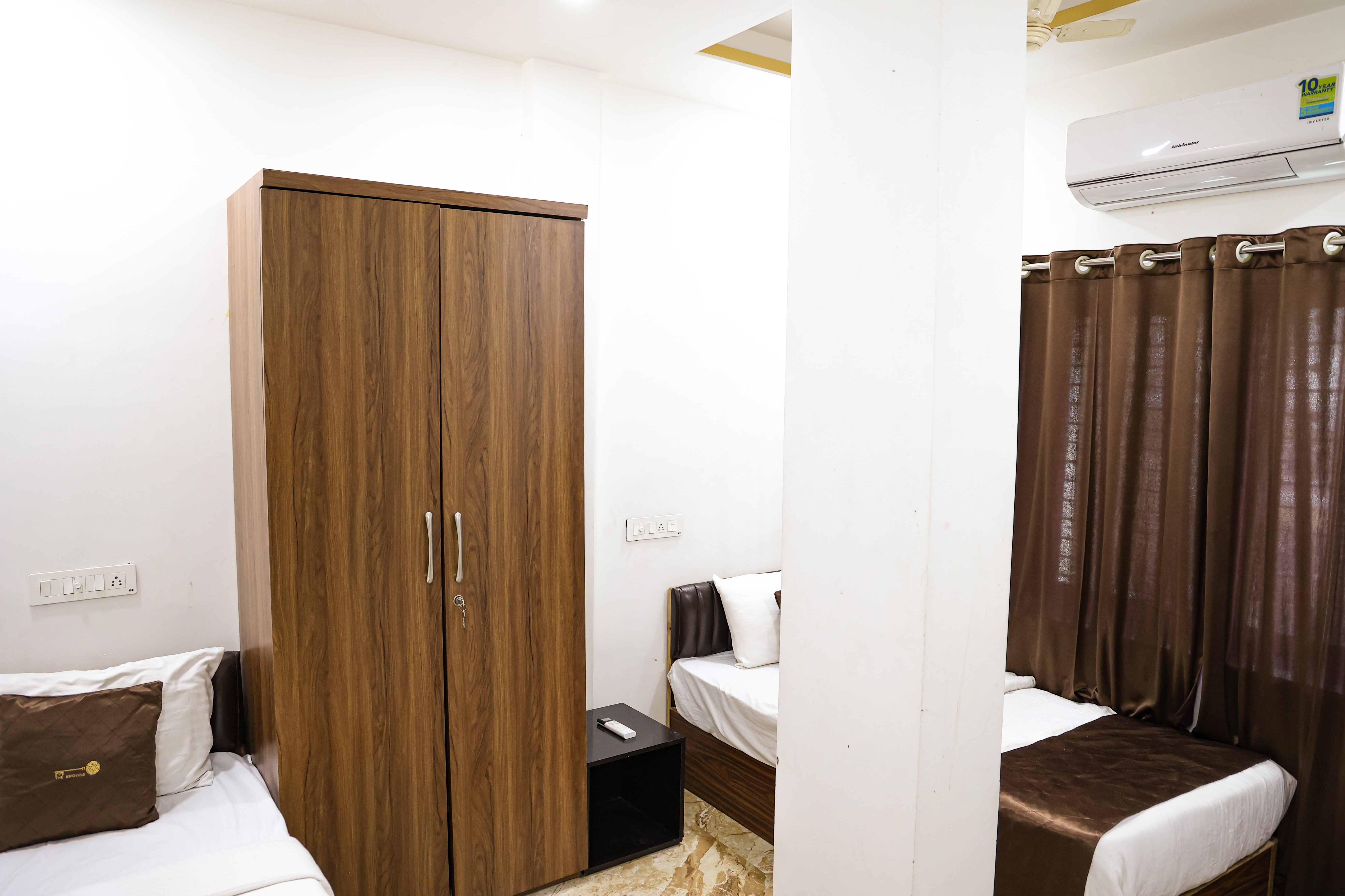 Luxury Deluxe Room - The Browns Hotel